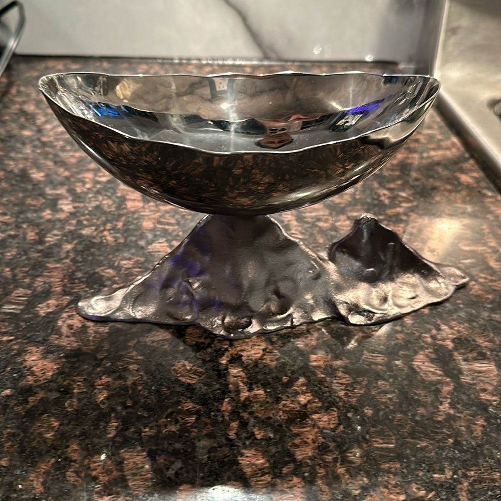 Serving bowl